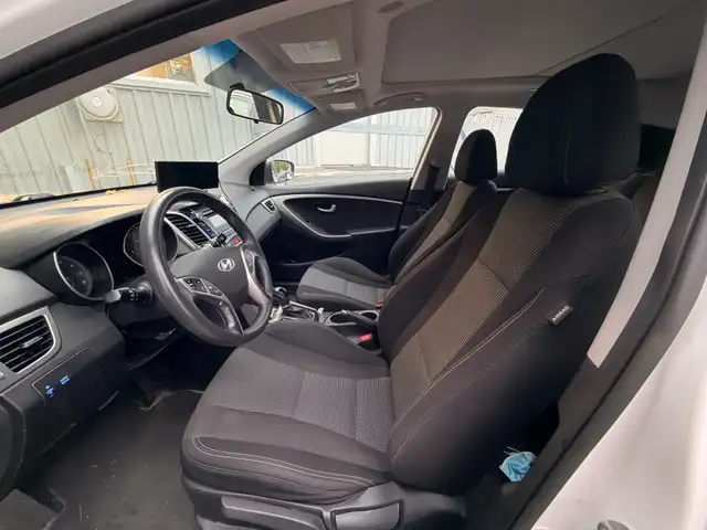 2017 Hyundai Elantra GT569252791725608965
