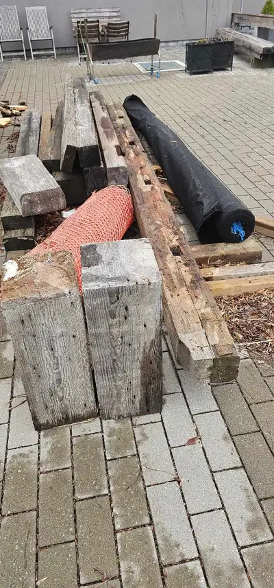 Rough spruce, Variety of timbers 6x8x14' 6x6x8'