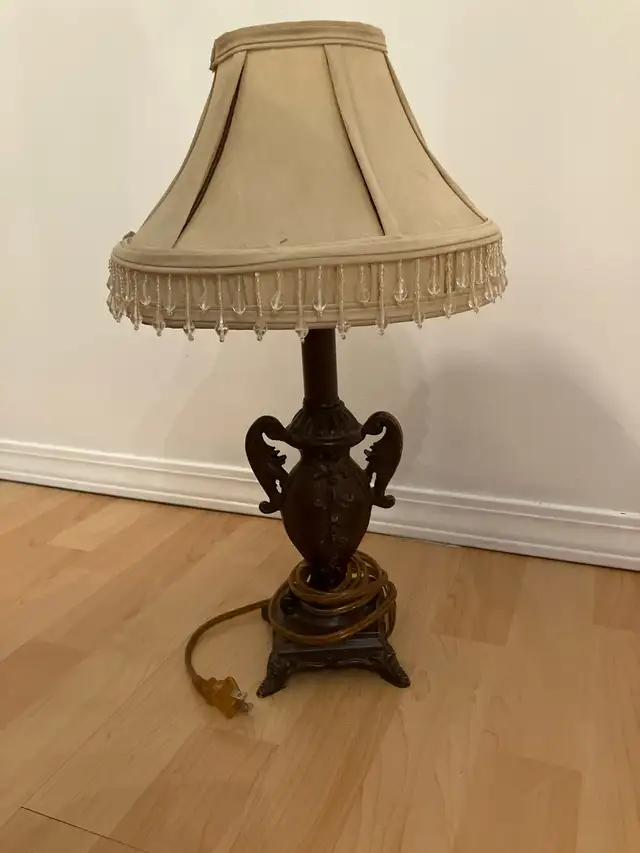 Table Lamp420216565798676480