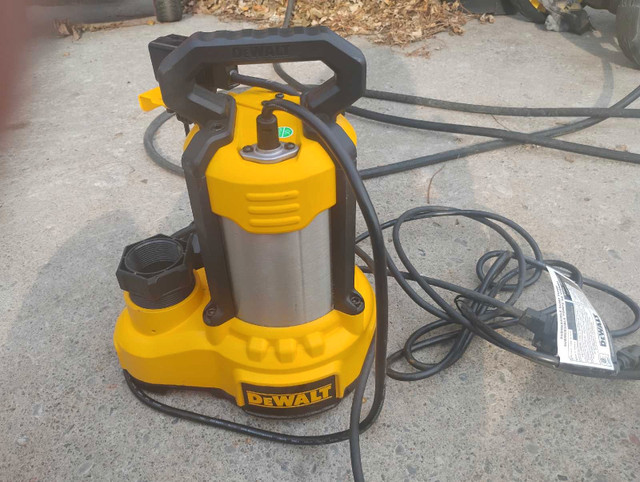 DeWalt sump pump  in Power Tools in Oshawa / Durham Region - Image 4