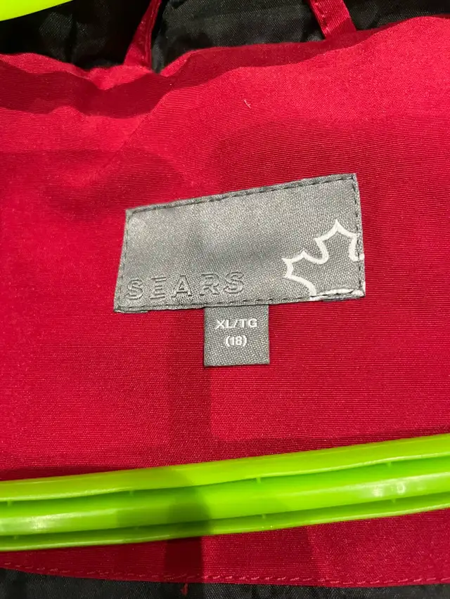 Woman’s Winter Jacket *Brand New* in Women's - Tops & Outerwear in Kitchener / Waterloo - Image 8