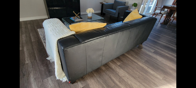 3-seater leather sofa black, 82 inches in Couches & Futons in Oshawa / Durham Region - Image 3