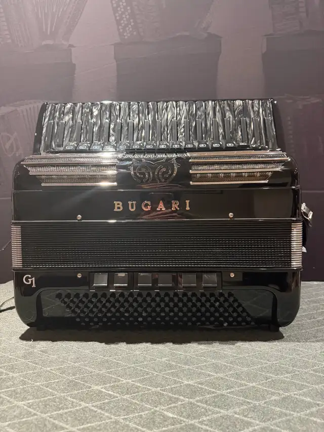 Bugari Armando G1 in Other in Mississauga / Peel Region - Image 3