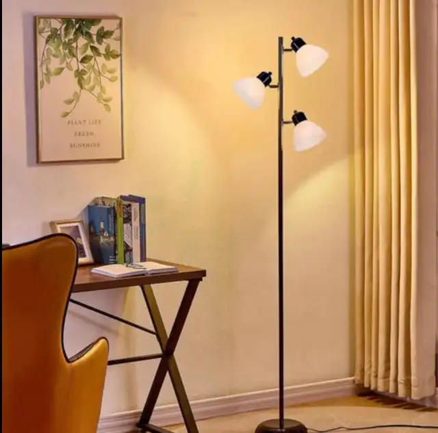 Tree Lamp464605801936988160