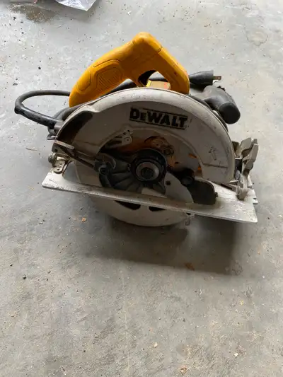 Dewalt Skill Saw, good condition $25.00