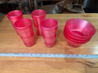 Set of 4 plastic bowl & tumblers set