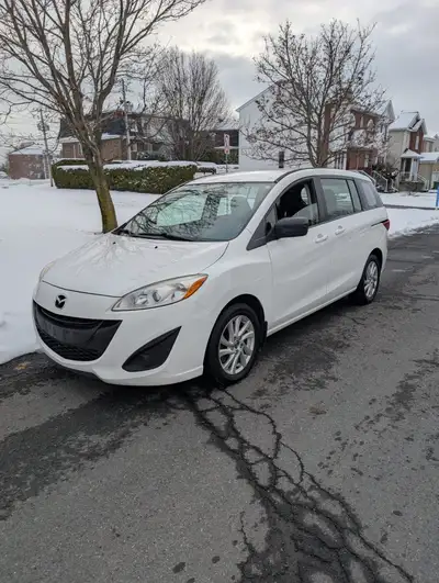 Mazda Mazda5 2015 212ooo km Moteur 2.5L Automatique Bluetooth+ commande au volant Cruise control Air...