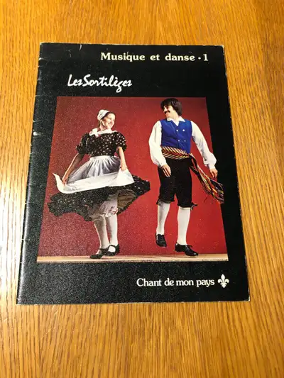 Livres CD ou cassette de chansons, danse et flûte pour jeunes, View more