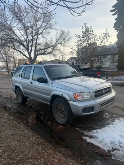 *MECHANICS SPECIAL* 2004 Pathfinder Automatic 375,000km 4x4 Car died on me while on the way to work,...