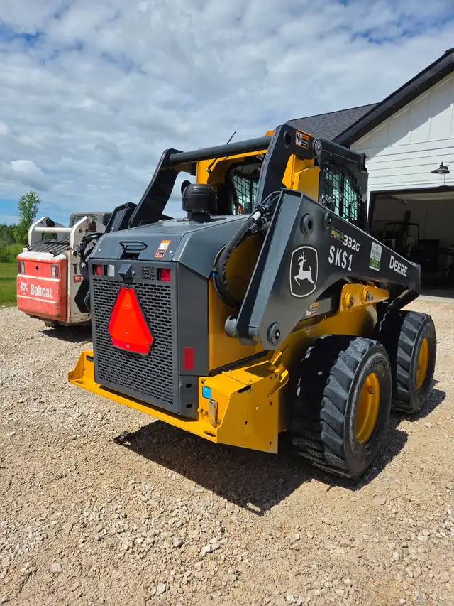 2023 John Deere 332G Skid Steer - 164 hours in Heavy Equipment in Winnipeg - Image 4
