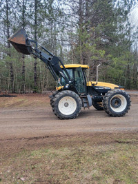 New Holland TV145 articulated tractor 
