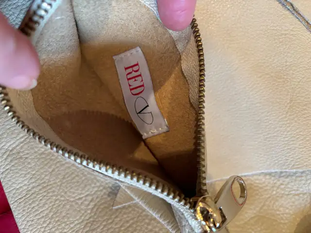 Valentino bag Leather  bow in Women's - Bags & Wallets in City of Toronto - Image 9