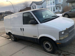 car - 1999 Chevrolet astro van