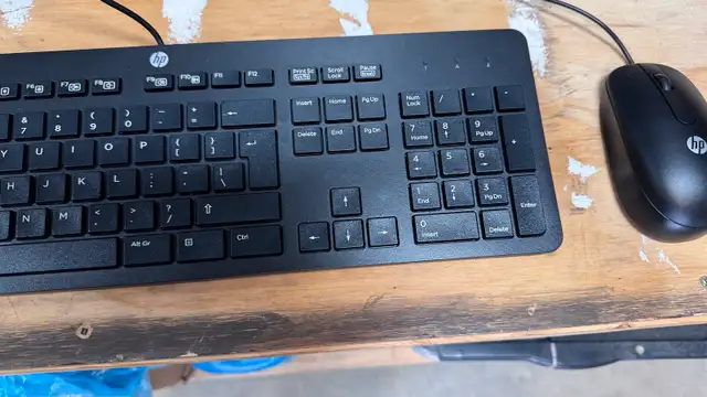 Dell Optiplex 980 PC with keyboard, mouse and monitor in Desktop Computers in Edmonton - Image 4