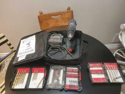 Je vends ma perceuse Bosch GSB18V-190, un outil puissant et polyvalent pour tous vos projets de bric...