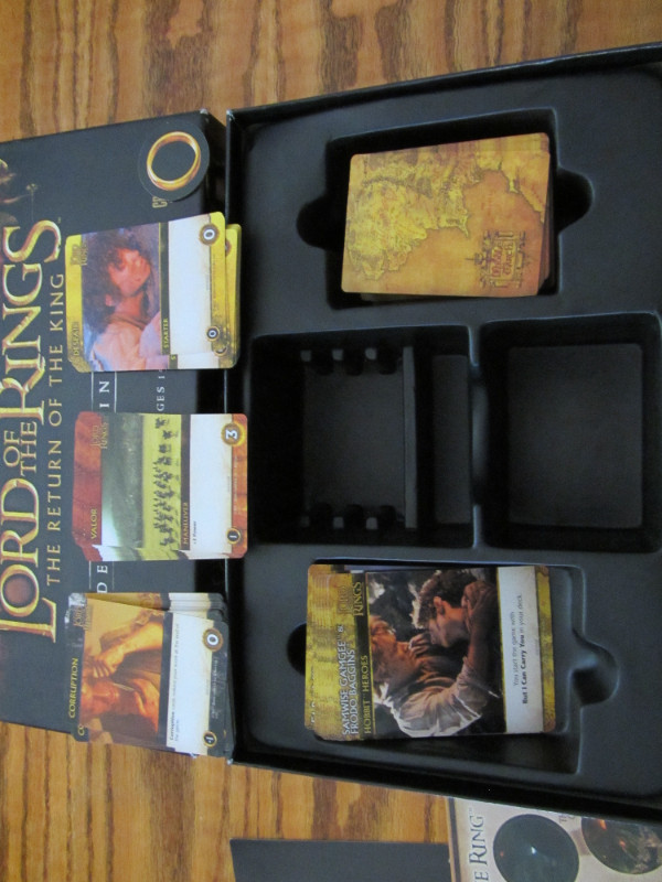 Lord Of The Rings The Return Of The Kings Deck Building Game in Toys & Games in Oakville / Halton Region - Image 2