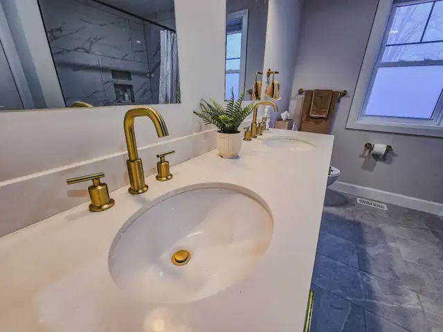 New Fully Furnished Beach House for Rent in Ontario in Canada - Image 14