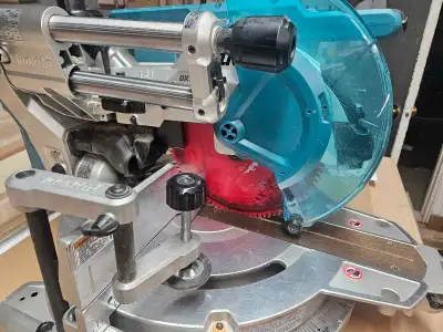 makita scie a onglet sans fil, View more