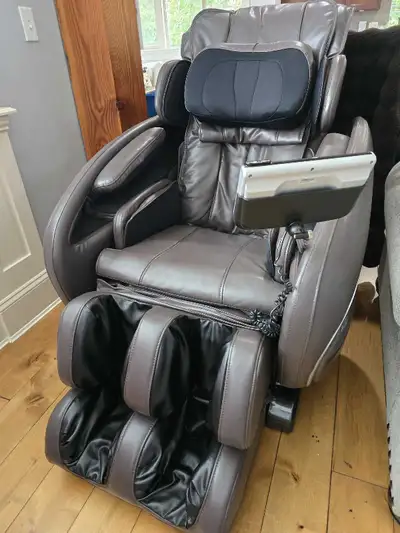 Excellent condition Massage Chair.