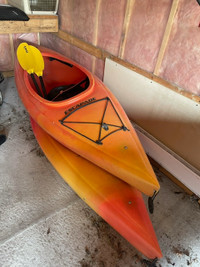 2 kayaks Escapade avec pagaies