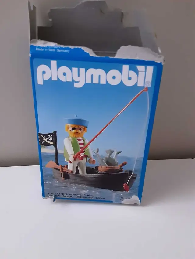 Playmobil Fisherman and Rowboat  in Toys & Games in Ottawa - Image 4