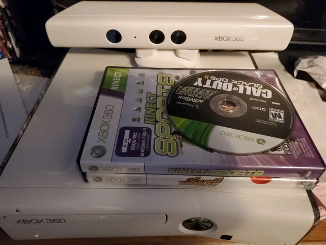 ●○●WHITE 4gb XBOX 360 KINECT BUNDLE WITH 3 GAMES●○● in XBOX 360 in Mississauga / Peel Region
