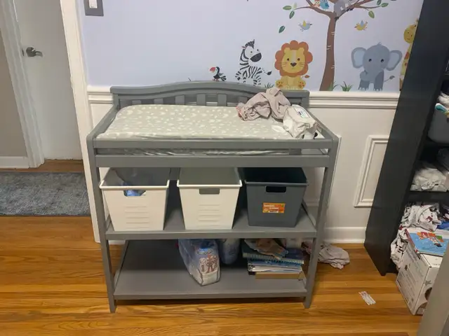 Baby crib in Cribs in Oakville / Halton Region - Image 3