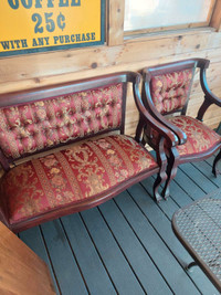 3 pc antique looking chairs/loveseat  200$ obo