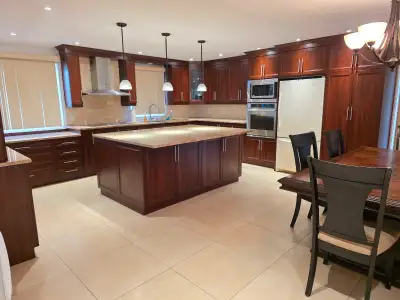 2 bed 2 bath with parkings in Lachine