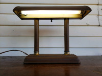 Lampe de bureau antique 