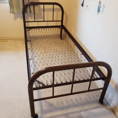Vintage Twin Metal Bedframe, View more