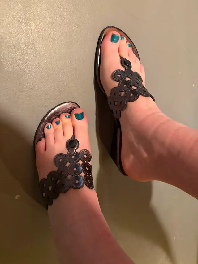Women’s Wedge Sandals in Women's - Shoes in Calgary - Image 6