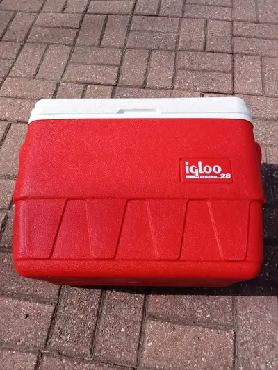 Igloo thermos and fishing cooler legend brand, View more