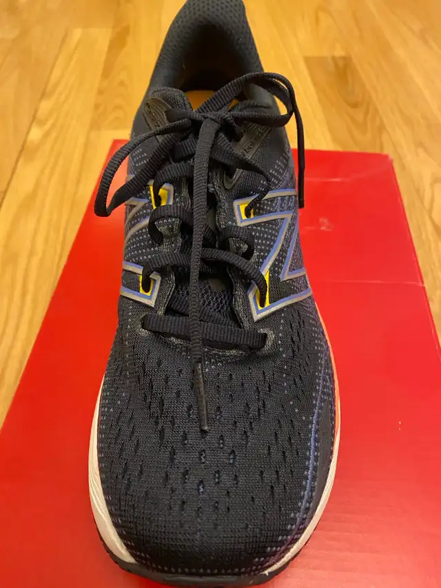 Women’s Running Shoes in Women's - Shoes in City of Toronto - Image 2