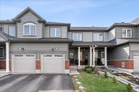 Gorgeous 3 bed, 3 bath home in family oriented neighbourhood!
