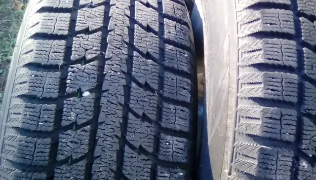 MULTIPLE RIMS AND TIRES in Tires & Rims in Kingston - Image 5