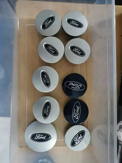 10 $ each or 30 $ for sets C3836 Ford C-MAX, EcoSport, Edge, Escape, Fiesta, Focus, Fusion Blue Cent...