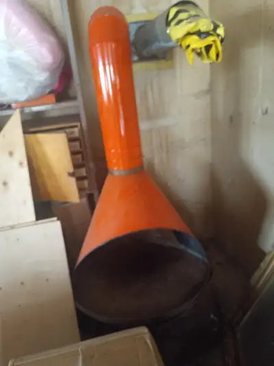 Pretty scratched up but hardly used, sat in a basement for 30 years then in a shed for ten more. Fro...