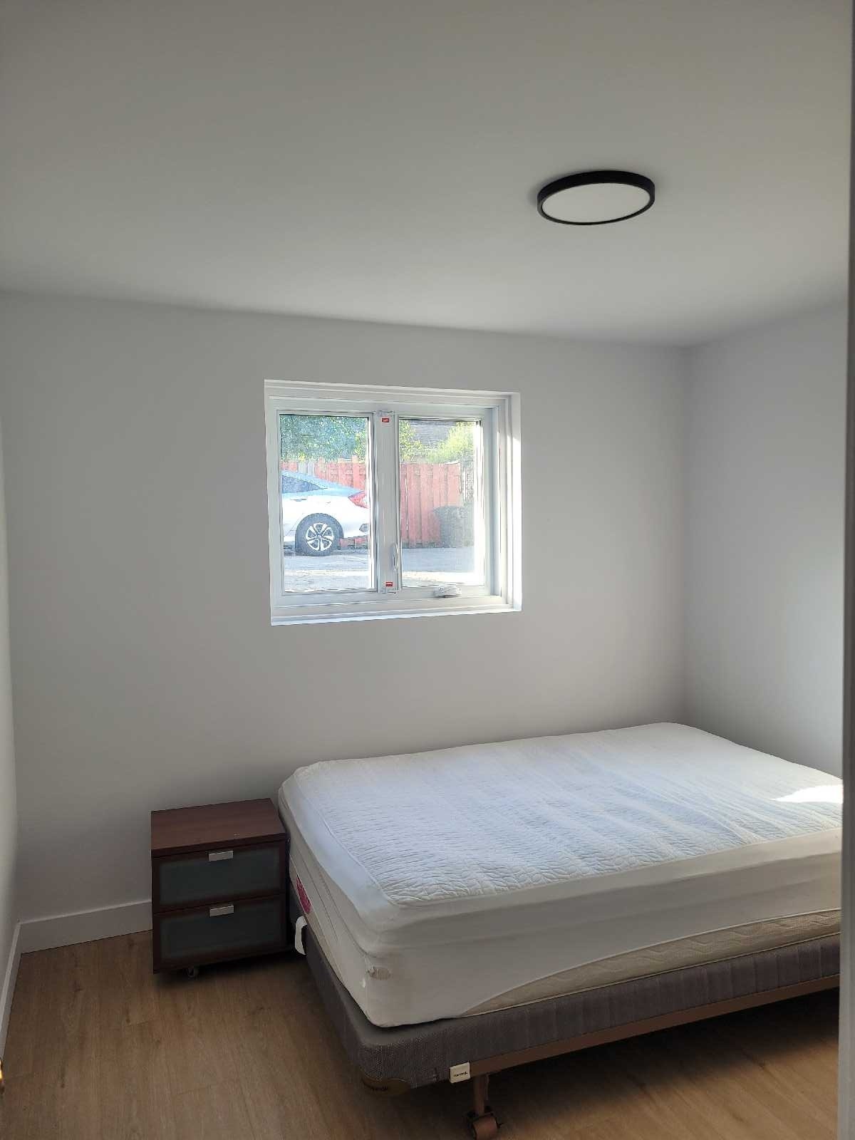 Chambre à louer dans un 4 et demi — photo 1