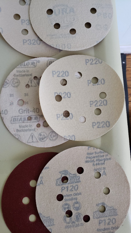 5 inch different grits sanding discs. in Power Tools in City of Toronto - Image 3
