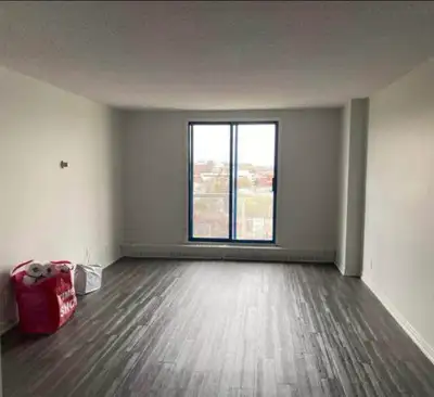 **Urgent** One private room available in downtown halifax from Feb 1st. Room can be shared by couple...