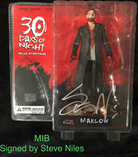 30 Days of Night - signed action figures 