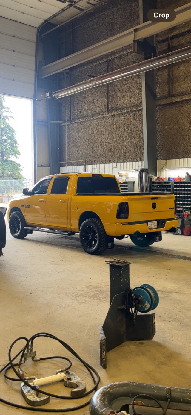 2016 ram 1500 in Cars & Trucks in Edmonton - Image 4