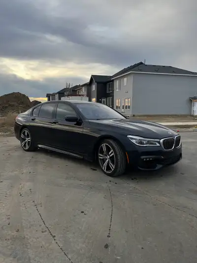 2017 BMW 750I Xdrive 4.4L Twin-Scroll Turbo V8 | 123,000kms M Sport package & M Aerodynamics package...