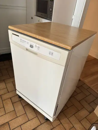Lave-vaisselle portatif Maytag, View more
