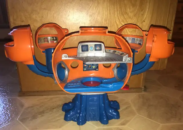 Octonauts Orange Blue Octopod Playset 4 Pods in Toys & Games in St. Catharines - Image 4
