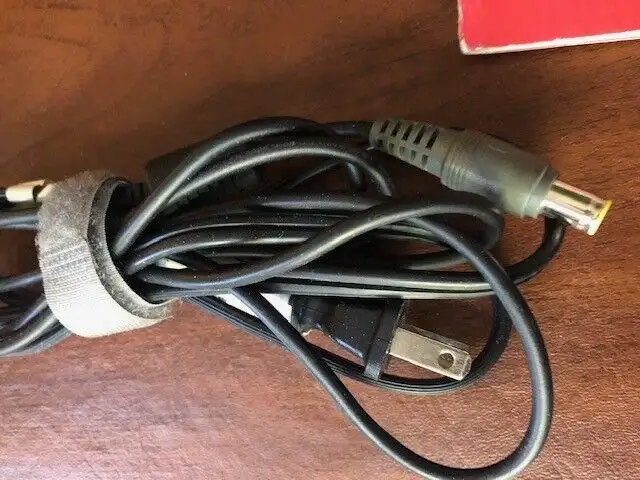 Lenovo Thinkpad power plug 60W  in Laptop Accessories in Markham / York Region - Image 5