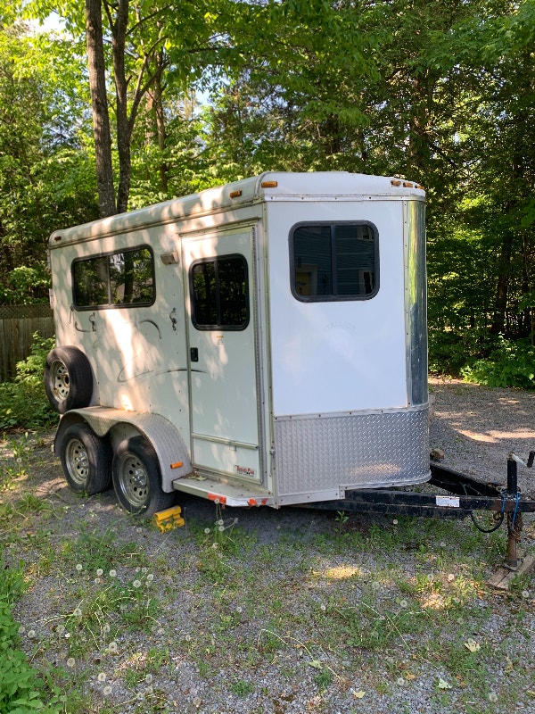 Aluminum 2 horse trailer Other Ottawa Kijiji