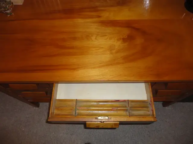 Bureau pour ordinateur in Desks in Longueuil / South Shore - Image 6