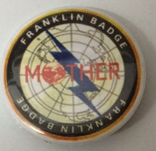 EARTHBOUND / MOTHER FRANKLIN BADGE PIN NINTENDO dans Consoles classiques  à Ville de Montréal